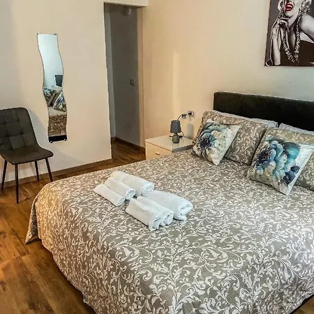 Viale Degli Studenti 招待所 *