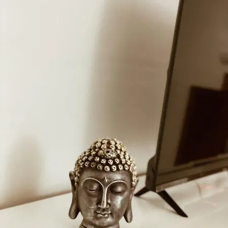 Viale Degli Studenti * 莱切